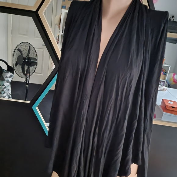 🤩UnderCoverWear Throw - Picture 3 of 6